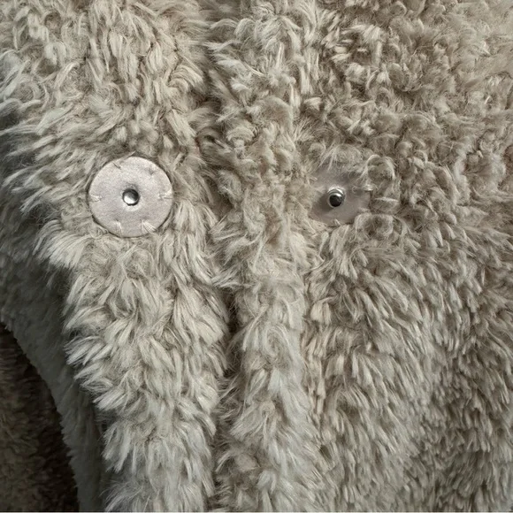 Kenneth Cole (NWT) Soft Teddy Bear Coat - Picture 9 of 13